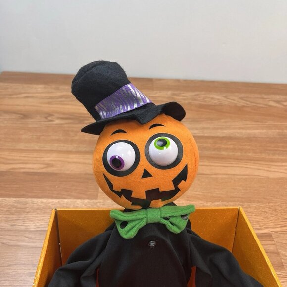 Spooky Village Animated Candy Bowl Halloween Pumpkin Man 12" Dish NEW - Picture 2 of 9